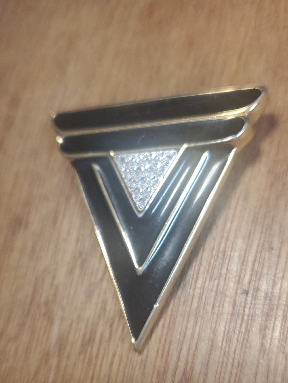 MONET Black and Gold V-Shaped Enamel Pin with Rhinestone Triangle BD